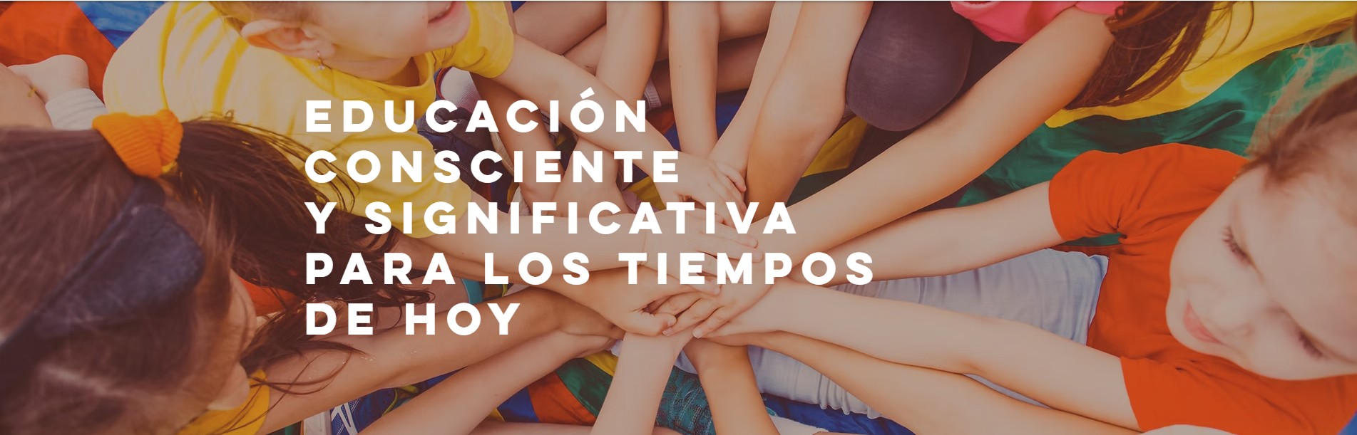 Educación consciente y significativa para los tiempos de hoy - niños en círculo en Colegio Monteluz